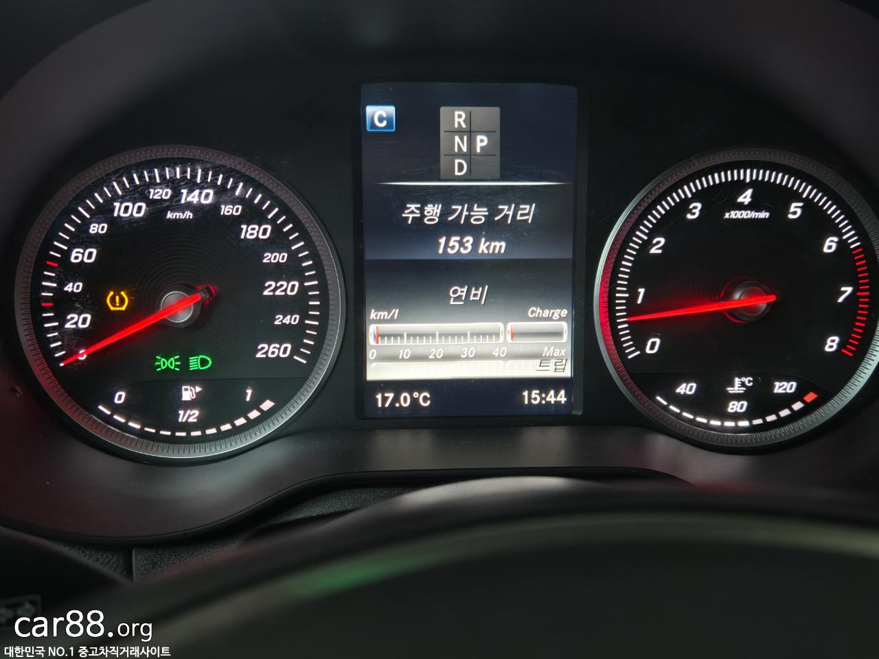 b35c8d717f1e78383ce7518bb1e6f4ec.jpg
